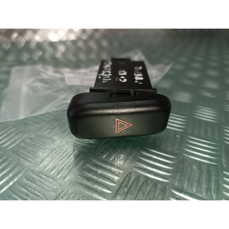 Recambio de warning para mitsubishi montero pinin (h60/h70) 2000 gdi comfort ii (5-ptas.) referencia OEM IAM   