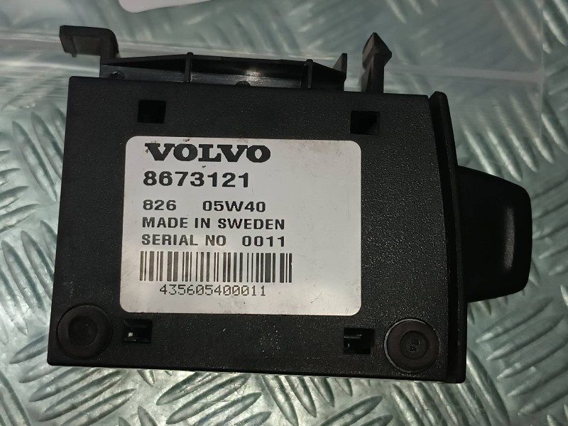 Recambio de modulo electronico para volvo s40 berlina 2.4 kinetic referencia OEM IAM 8673121 82605W40 LECTOR TELEFONO