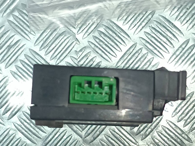 Recambio de modulo electronico para volvo s40 berlina 2.4 kinetic referencia OEM IAM 8673121 82605W40 LECTOR TELEFONO