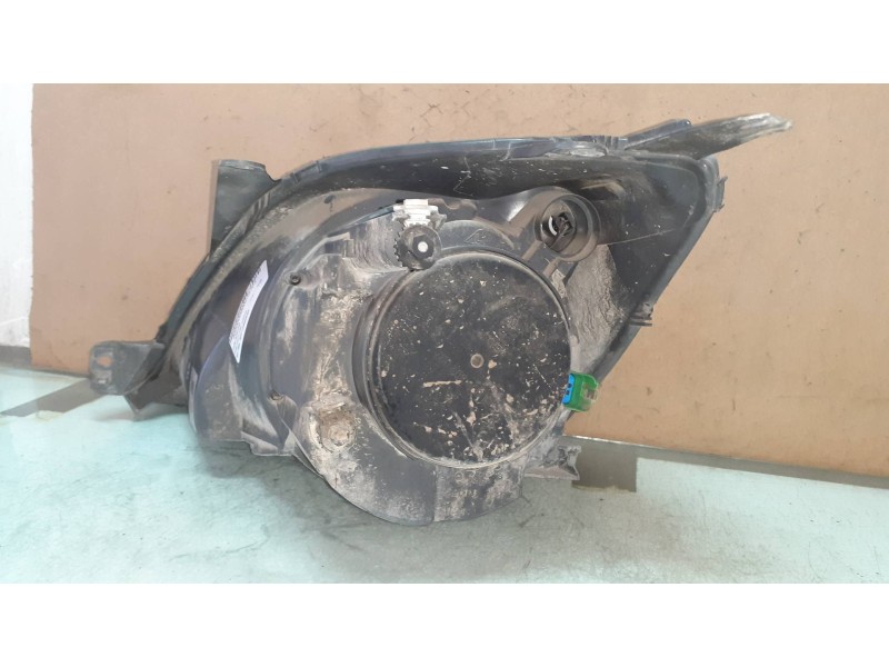 Recambio de faro derecho para ford fiesta (cbk) ambiente referencia OEM IAM 6S6113W029AD 6S6113W029 0301224302