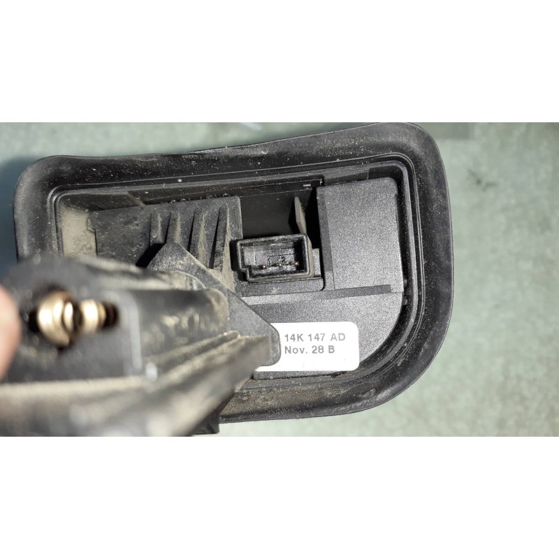 Recambio de mando multifuncion para ford fiesta (cbk) ambiente referencia OEM IAM 14K147AD 14K147 CONECTOR 3 PINES