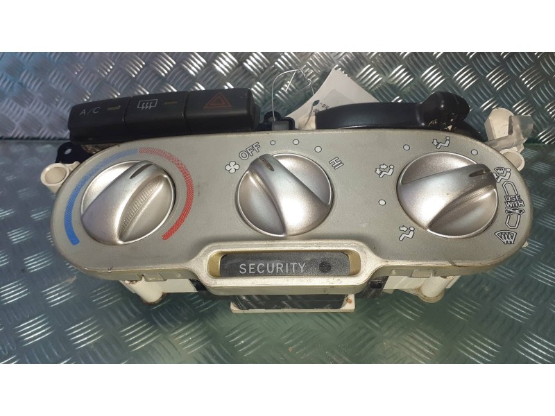 Recambio de mando calefaccion / aire acondicionado para toyota yaris (ksp9/scp9/nlp9) básico referencia OEM IAM 758649 758294 WA