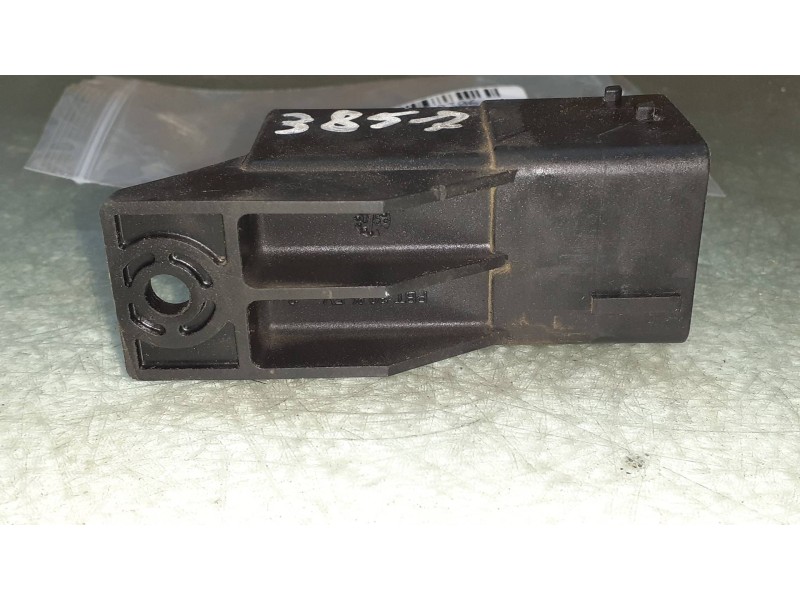 Recambio de caja precalentamiento para ford fiesta (cbk) ambiente referencia OEM IAM 3M5T12A343AA 51252003 CONECTOR 8 PINES