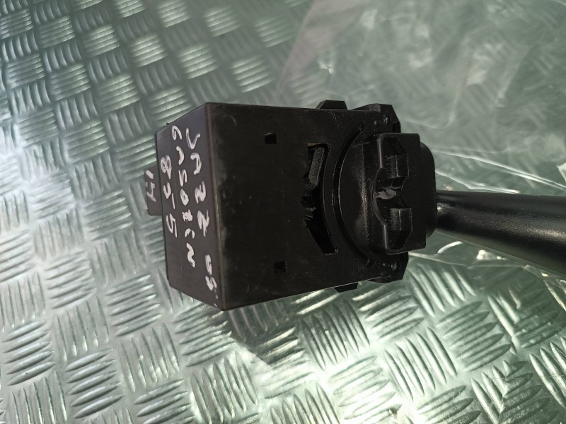 Recambio de mando limpia para honda jazz (gd1/5) 1.4 s referencia OEM IAM M21731  M21740