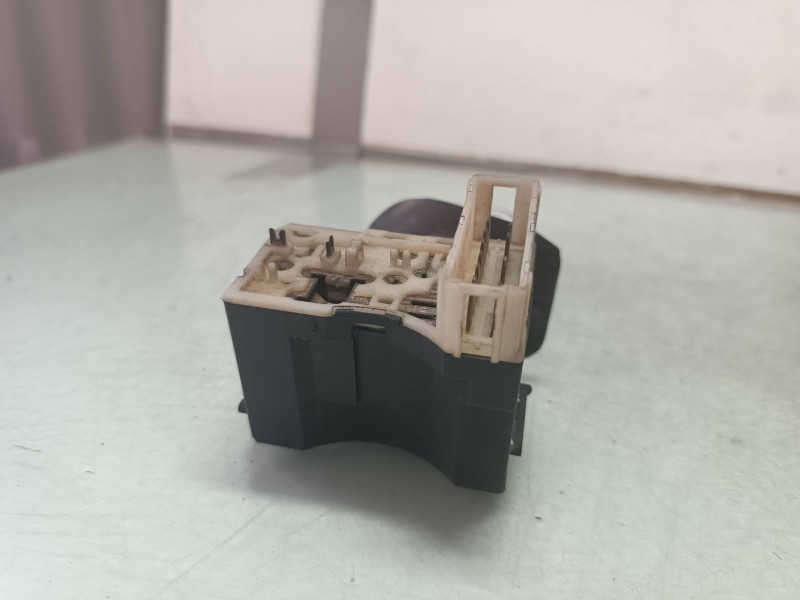 Recambio de mando limpia para renault clio ii fase ii (b/cb0) confort dynamique referencia OEM IAM   