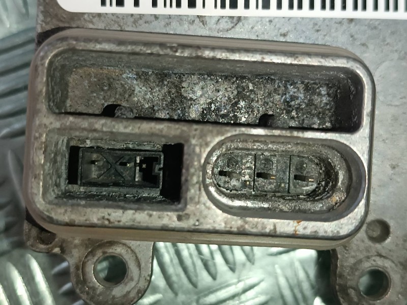 Recambio de centralita faros xenon para mitsubishi outlander (cu0w) 2.4 4wd referencia OEM IAM VP4M5X13C170AA 10R020611 PHILIPS