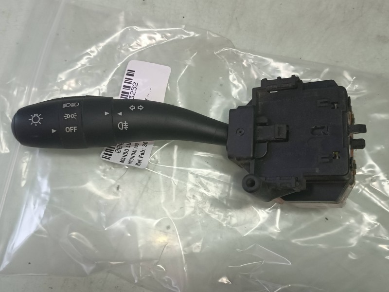 Recambio de mando luces para hyundai i30 1.6 crdi cat referencia OEM IAM 3673MA  