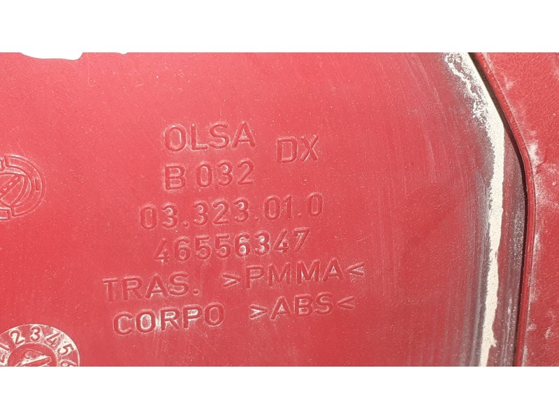Recambio de piloto trasero derecho para alfa romeo 147 (190) 1.9 jtd distinctive referencia OEM IAM 46556347  03323010