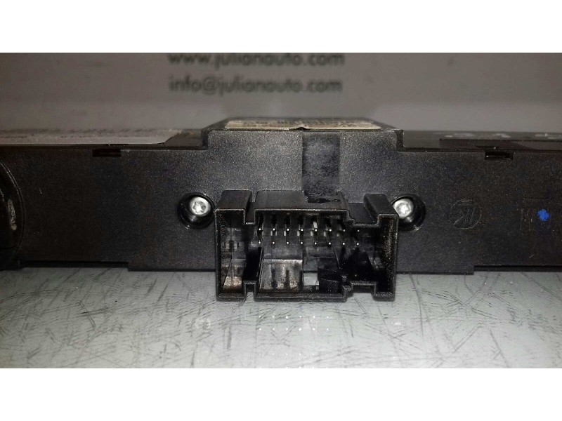 Recambio de warning para opel astra h berlina cosmo referencia OEM IAM 12100107 03758060 