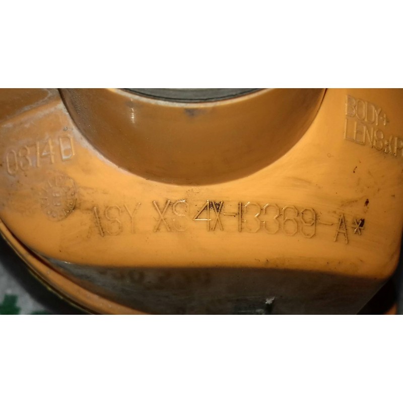 Recambio de piloto delantero derecho para ford focus berlina (cak) ambiente referencia OEM IAM ASYX84X13369A 0374D 2 PINES