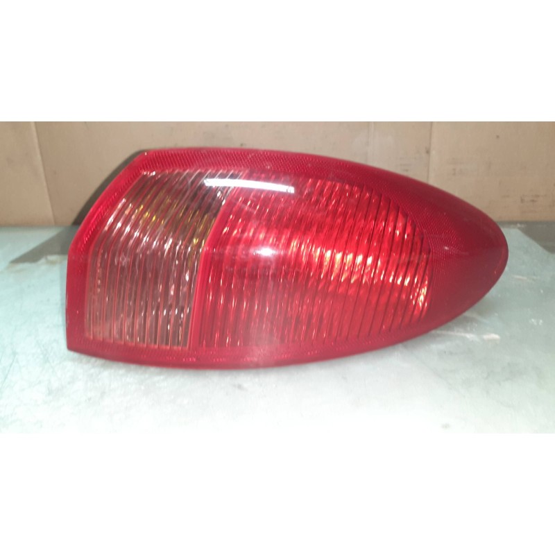 Recambio de piloto trasero derecho para alfa romeo 147 (190) 1.9 jtd distinctive referencia OEM IAM 46556347  03323010