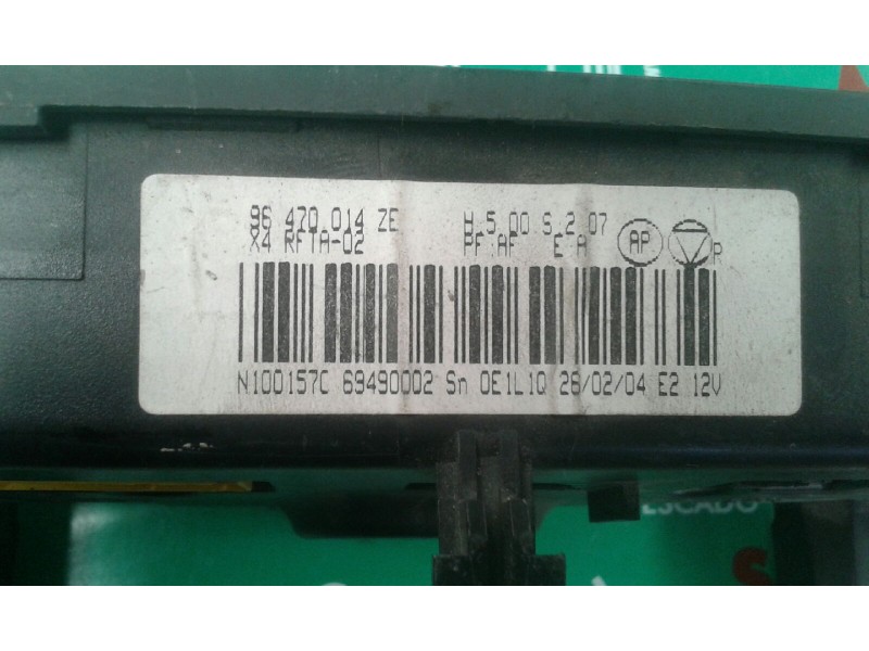 Recambio de mando climatizador para citroen c5 berlina 2.0 hdi 90 sx/sx automático referencia OEM IAM 96470014ZE 69490002 VALEO