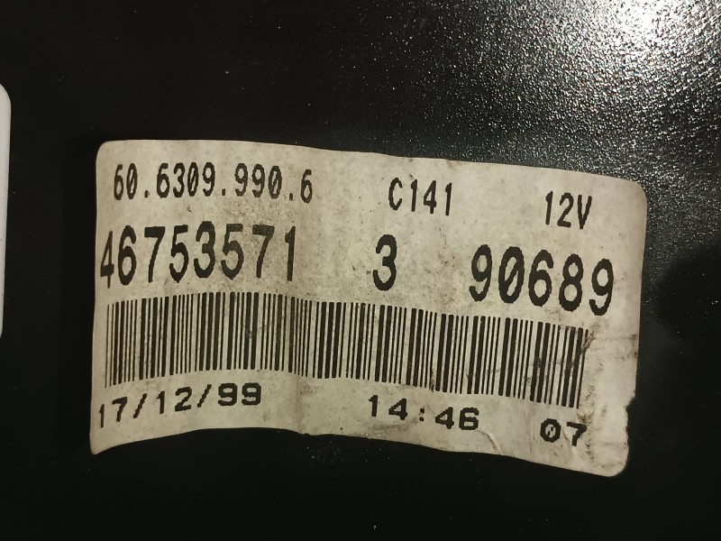 Recambio de cuadro instrumentos para fiat punto berlina (188) 1.2 cat referencia OEM IAM 46753571390689  