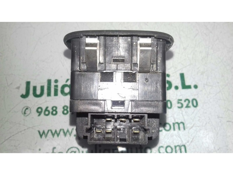 Recambio de mando elevalunas delantero izquierdo para peugeot 206 berlina xr referencia OEM IAM   6 PINES