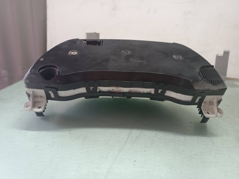 Recambio de cuadro instrumentos para fiat punto berlina (188) 1.2 cat referencia OEM IAM 46753571390689  