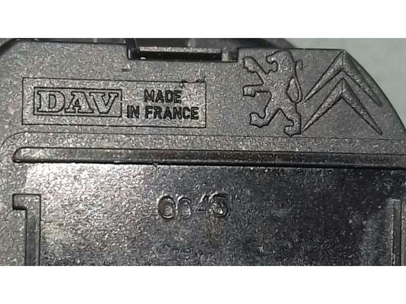 Recambio de mando elevalunas delantero izquierdo para peugeot 206 berlina xr referencia OEM IAM   6 PINES