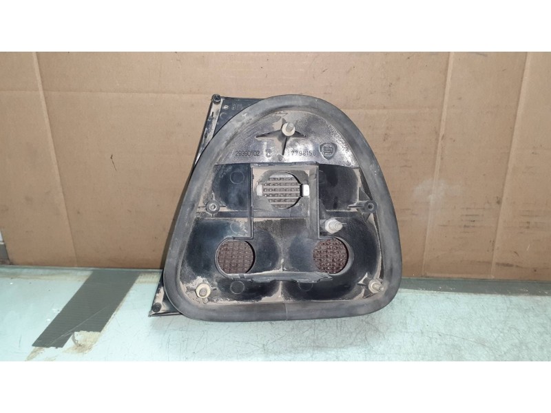 Recambio de piloto trasero izquierdo para lancia delta tds referencia OEM IAM 82468762 29390102 7798158