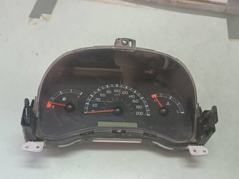 Recambio de cuadro instrumentos para fiat punto berlina (188) 1.3 16v multijet feel referencia OEM IAM 555000460104 517445527090