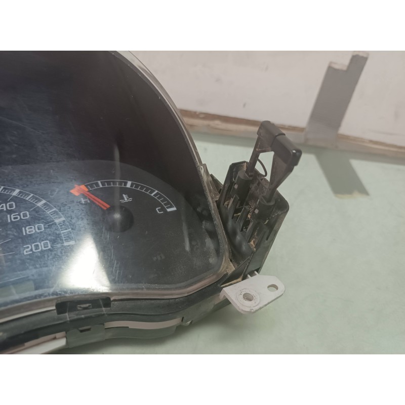 Recambio de cuadro instrumentos para fiat punto berlina (188) 1.3 16v multijet feel referencia OEM IAM 555000460104 517445527090