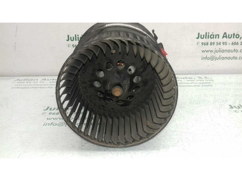 Recambio de ventilador calefaccion para renault megane iii berlina 5 p dynamique referencia OEM IAM T1001277N  
