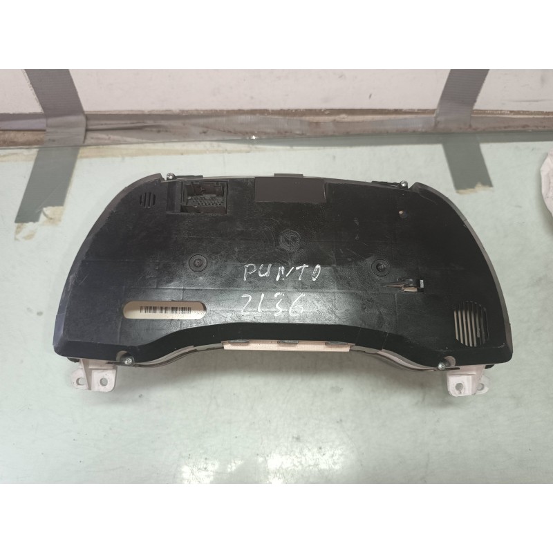 Recambio de cuadro instrumentos para fiat punto berlina (188) 1.3 16v multijet feel referencia OEM IAM 555000460104 517445527090