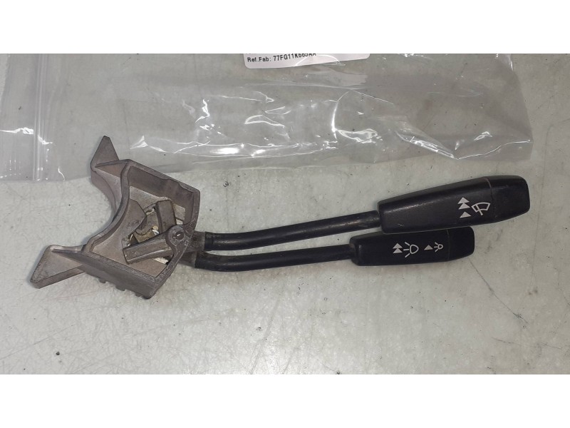 Recambio de mando luces para ford fiesta berl./courier 1.3 cat referencia OEM IAM 77FG11K665AA  