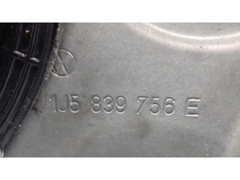 Recambio de elevalunas trasero derecho para volkswagen bora berlina (1j2) conceptline referencia OEM IAM 1J5839730H 1J5839756E E