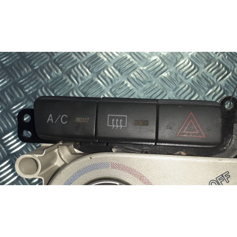 Recambio de mando calefaccion / aire acondicionado para toyota yaris (ksp9/scp9/nlp9) básico referencia OEM IAM 758649 758294 WA