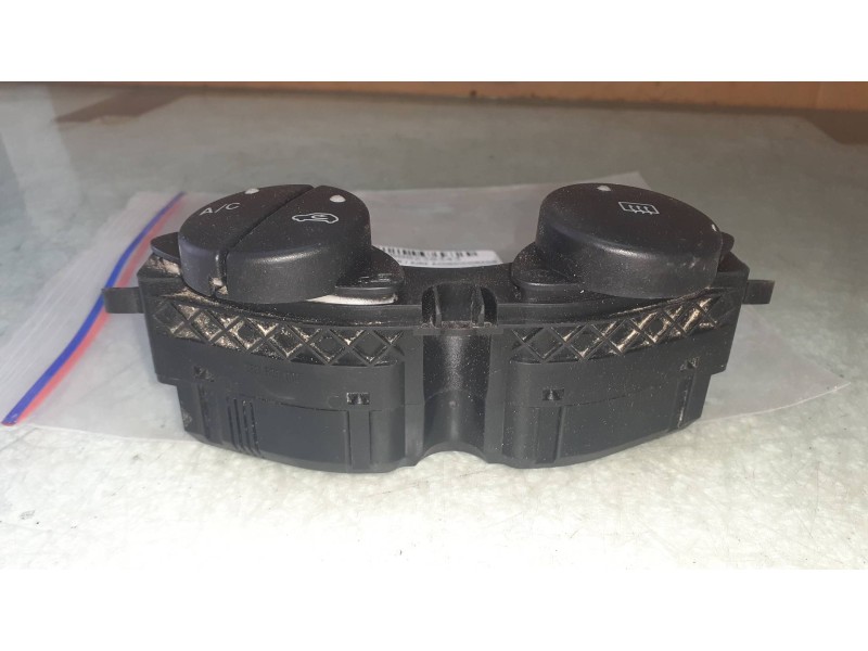 Recambio de mando calefaccion / aire acondicionado para ford tourneo connect (tc7) familiar referencia OEM IAM 2T1T19A945  