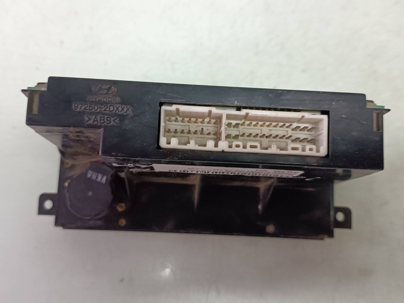 Recambio de mando climatizador para hyundai elantra (xd) 2.0 cat referencia OEM IAM X04 972502DXXX 