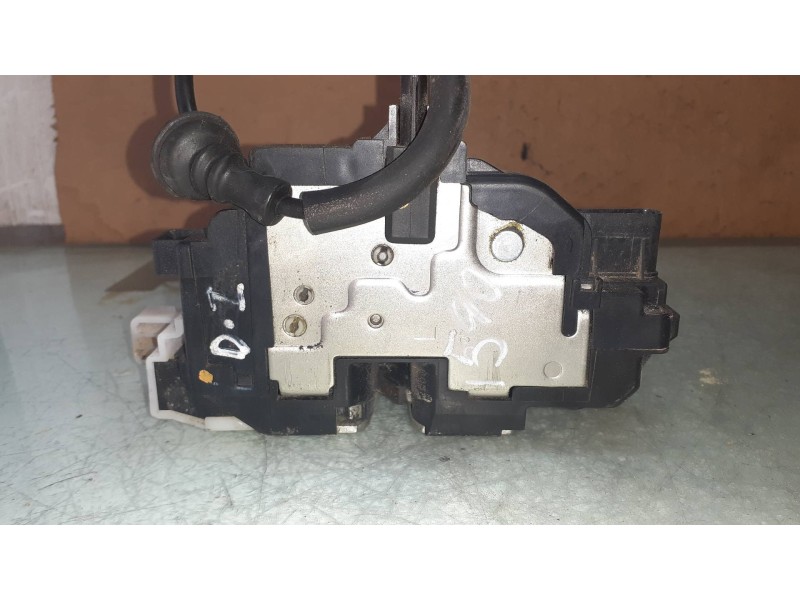 Recambio de cerradura puerta delantera izquierda para kia cee´d active referencia OEM IAM  VALEO ELECTRICA