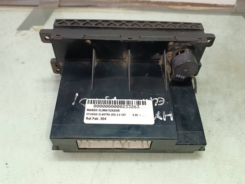 Recambio de mando climatizador para hyundai elantra (xd) 2.0 cat referencia OEM IAM X04 972502DXXX 