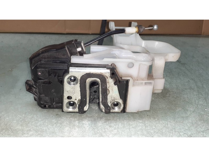 Recambio de cerradura puerta delantera izquierda para kia cee´d active referencia OEM IAM  VALEO ELECTRICA