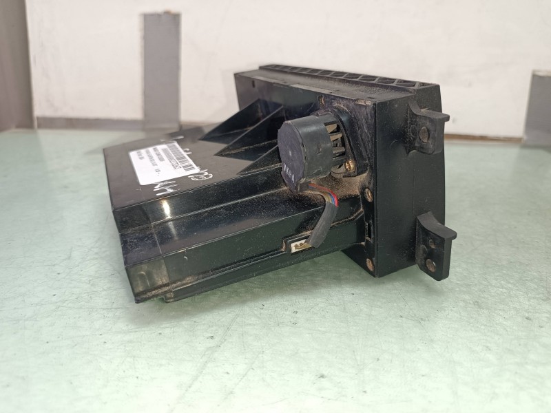 Recambio de mando climatizador para hyundai elantra (xd) 2.0 cat referencia OEM IAM X04 972502DXXX 