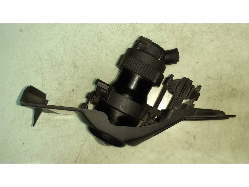 Recambio de faro antiniebla derecho para bmw serie 7 (e65/e66) 745i referencia OEM IAM 1NL008090 15165300 15563600