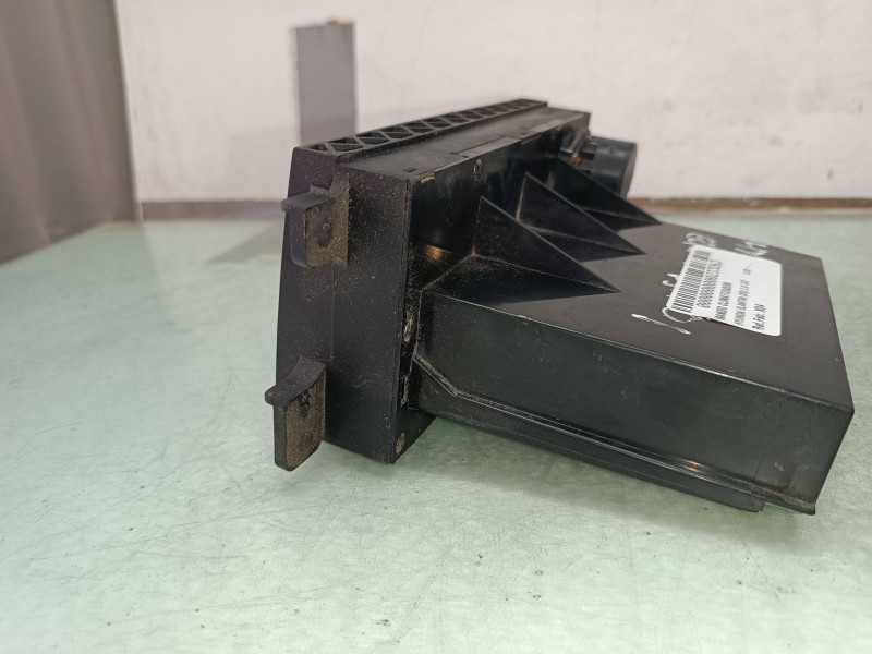 Recambio de mando climatizador para hyundai elantra (xd) 2.0 cat referencia OEM IAM X04 972502DXXX 