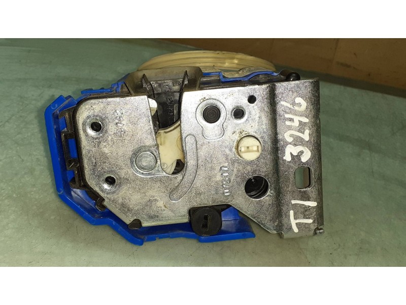 Recambio de cerradura puerta trasera izquierda para fiat 500 l (330) s-design referencia OEM IAM 52018125  