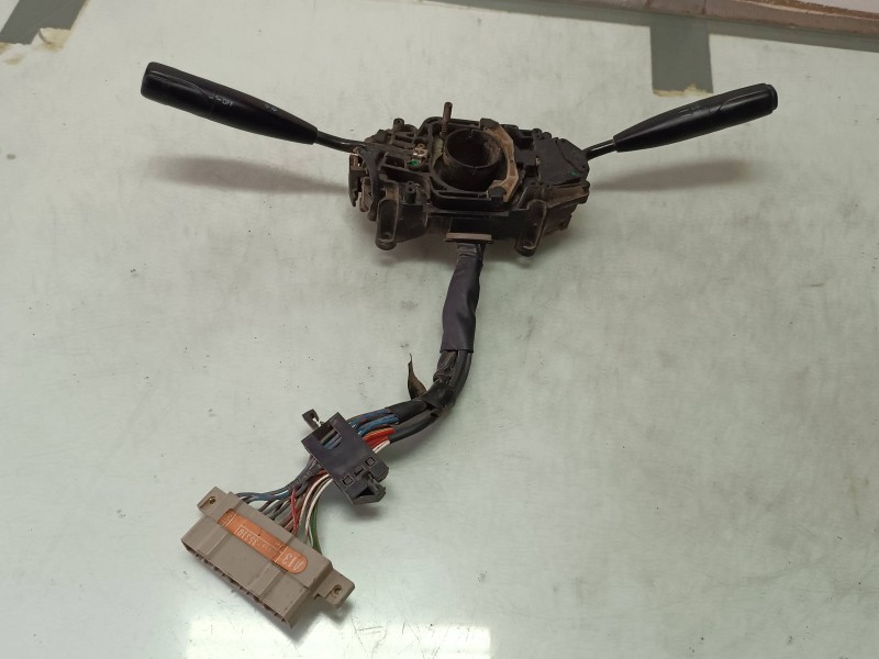 Recambio de mando multifuncion para toyota carina (t19) 1.6 xl (5-ptas.) referencia OEM IAM 177494  