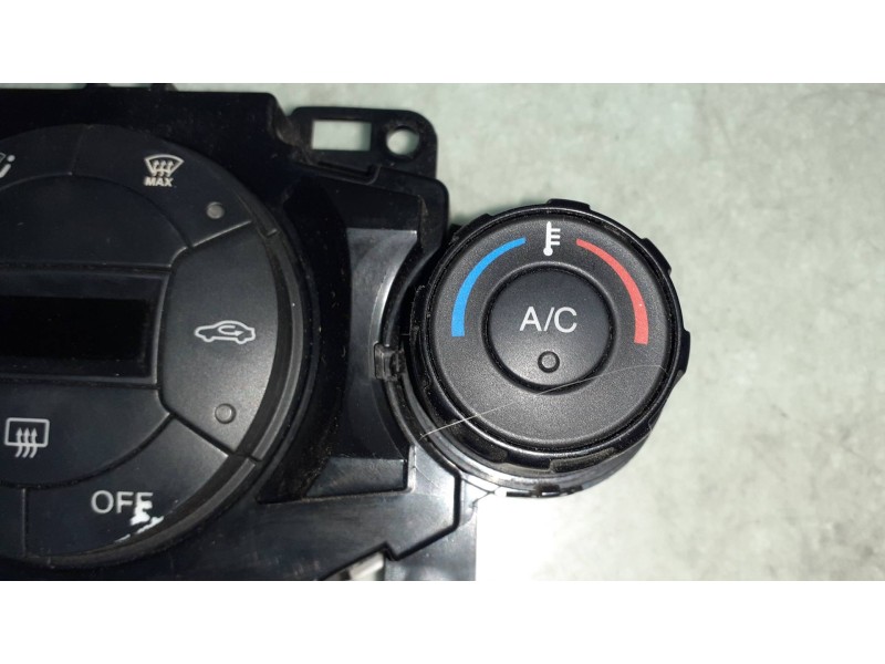 Recambio de mando calefaccion / aire acondicionado para ford fiesta (cb1) ambiente referencia OEM IAM 8A6T18C612AJ 69897301D 8A6