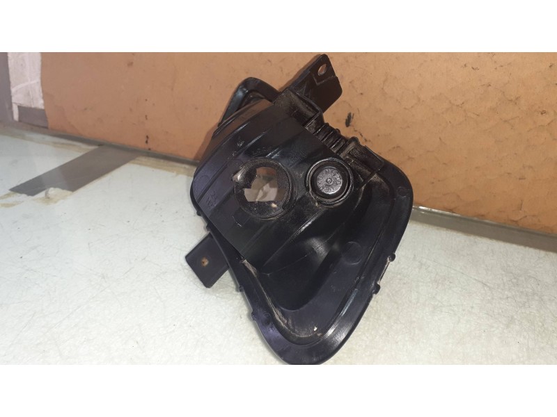 Recambio de faro antiniebla izquierdo para kia cee´d active referencia OEM IAM   