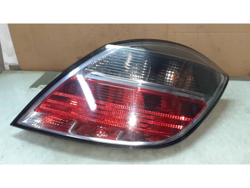 Recambio de piloto trasero derecho para opel astra h ber. cosmo referencia OEM IAM VP7HLX13404A VP7HLX13440 VP7HLX13N004A