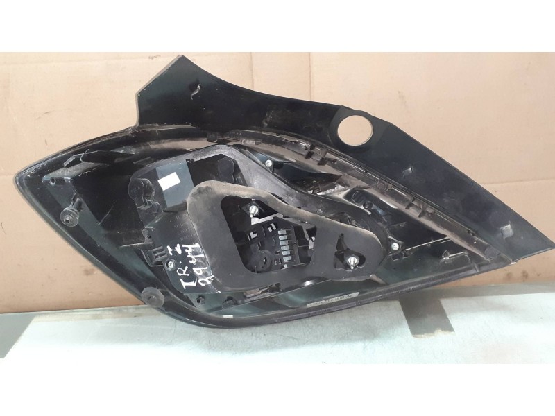 Recambio de piloto trasero derecho para opel astra h ber. cosmo referencia OEM IAM VP7HLX13404A VP7HLX13440 VP7HLX13N004A