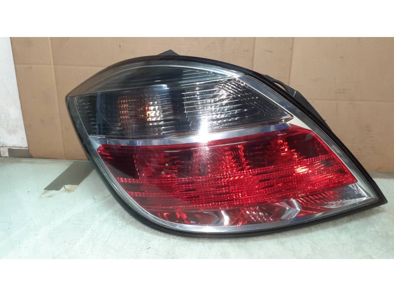 Recambio de piloto trasero izquierdo para opel astra h ber. cosmo referencia OEM IAM VP7HLX13405A VP7HLX13B537 VP7HLX13N005A