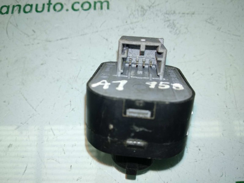 Recambio de mando retrovisor para audi a1 sportback (8xa) ambition referencia OEM IAM 8E0959565  