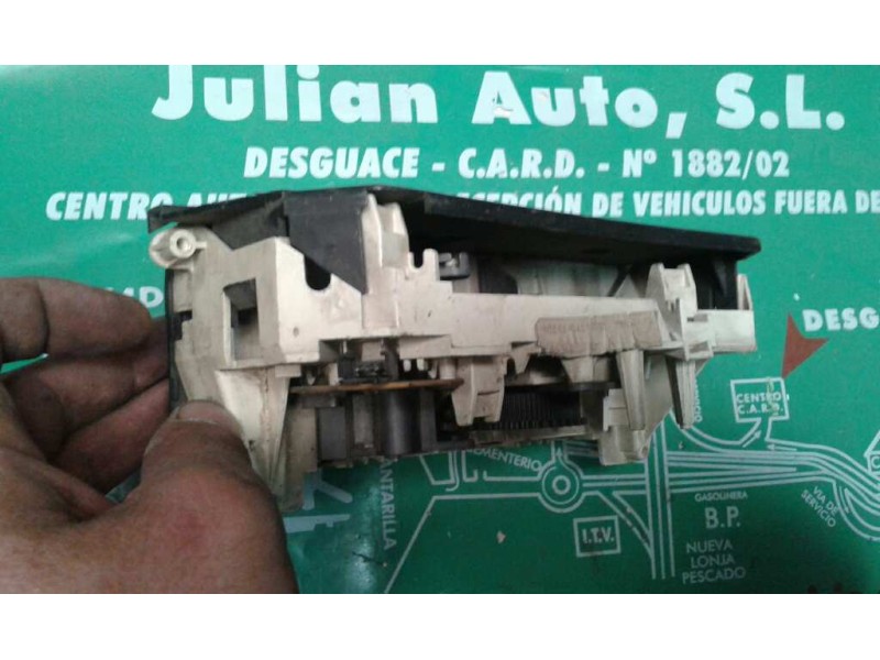 Recambio de mando calefaccion / aire acondicionado para citroen xantia berlina 1.9 d armonia referencia OEM IAM 601748W 90151041