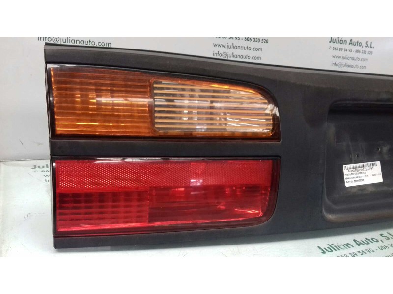 Recambio de piloto trasero central para renault laguna (b56) 1.9 dti rt referencia OEM IAM 7711170346 7700420119 VALEO