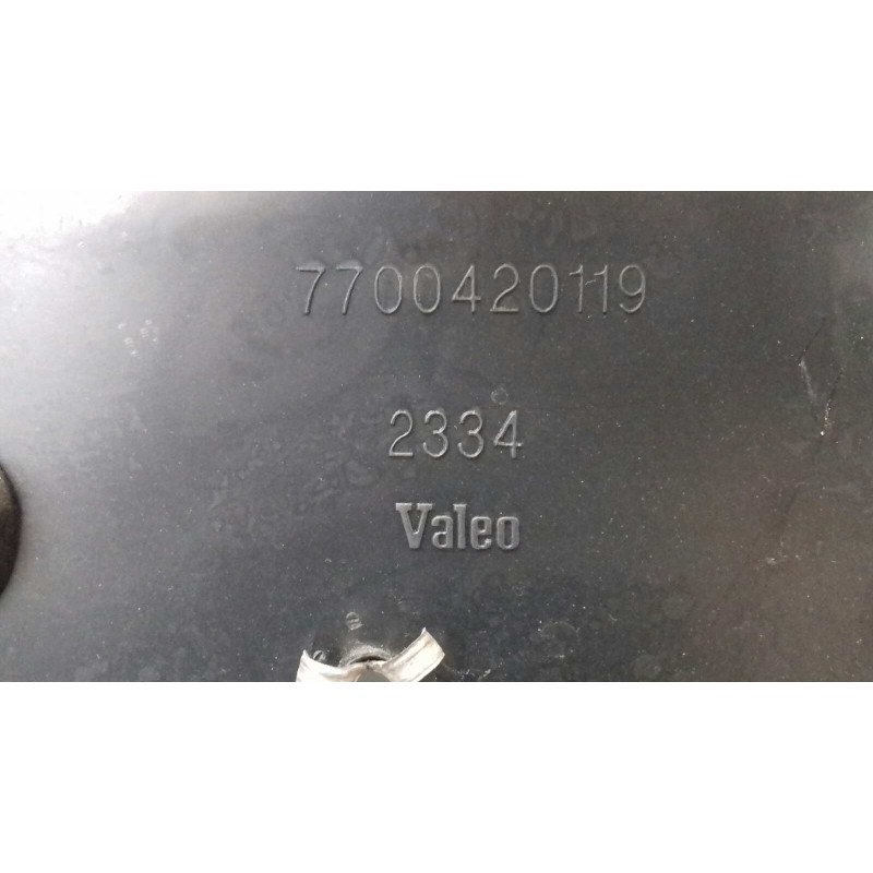 Recambio de piloto trasero central para renault laguna (b56) 1.9 dti rt referencia OEM IAM 7711170346 7700420119 VALEO
