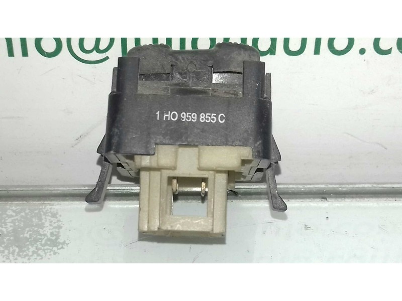 Recambio de mando elevalunas trasero derecho para volkswagen golf iii variant ( 1h5) gl referencia OEM IAM 1H0959855C  