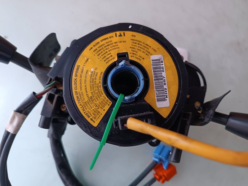 Recambio de mando luces para kia carens 2.0 crdi ex monovolumen referencia OEM IAM 469310  