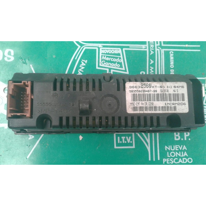 Recambio de pantalla multifuncion para citroen c2 collection referencia OEM IAM 96632560XT  